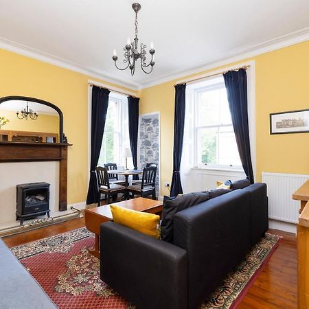Edinburgh Holyrood Park Views Apartment Buitenkant foto