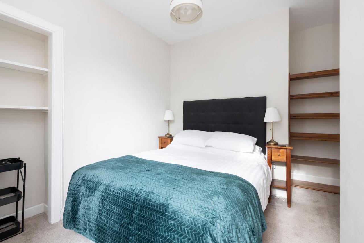 Edinburgh Holyrood Park Views Apartment Buitenkant foto