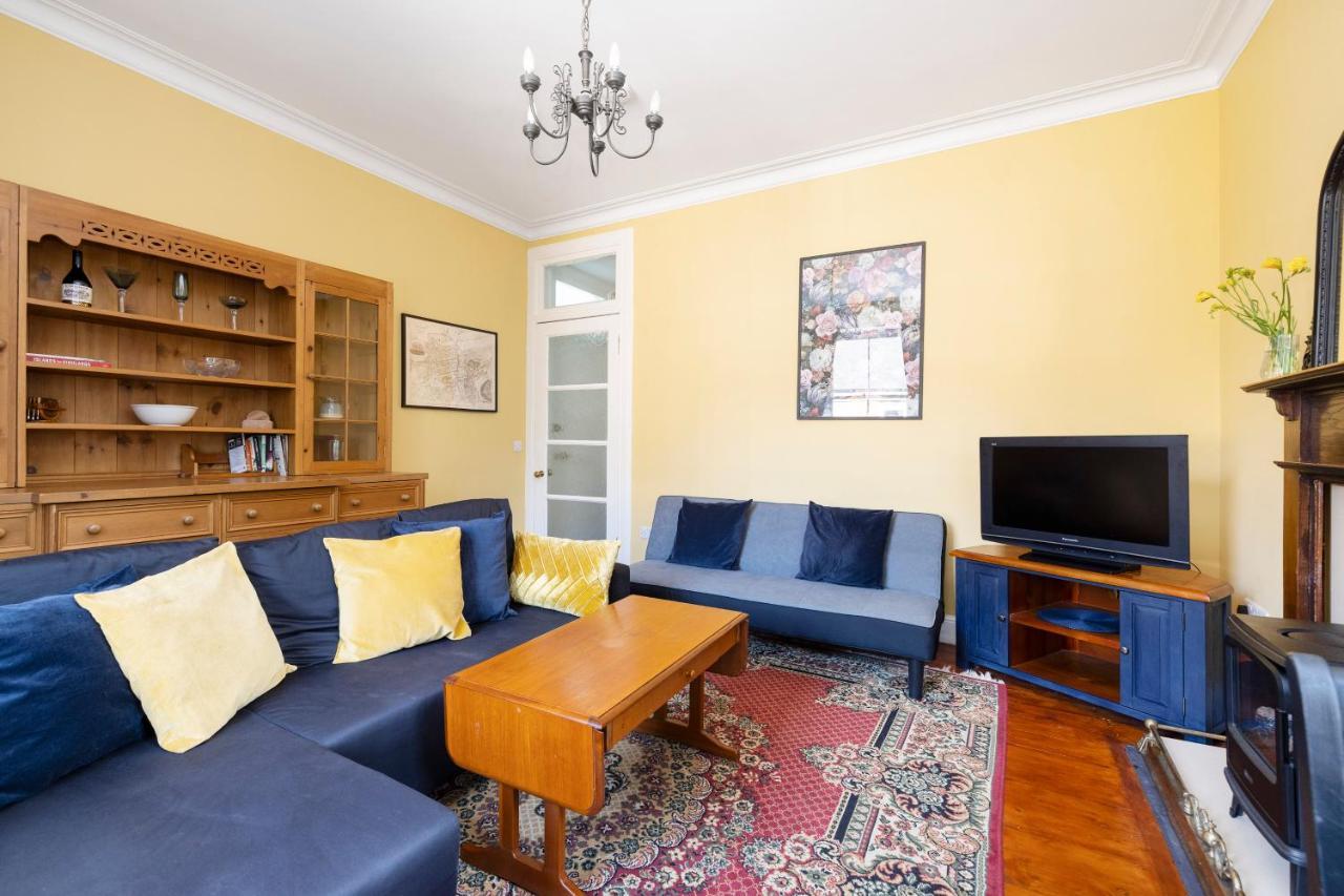 Edinburgh Holyrood Park Views Apartment Buitenkant foto